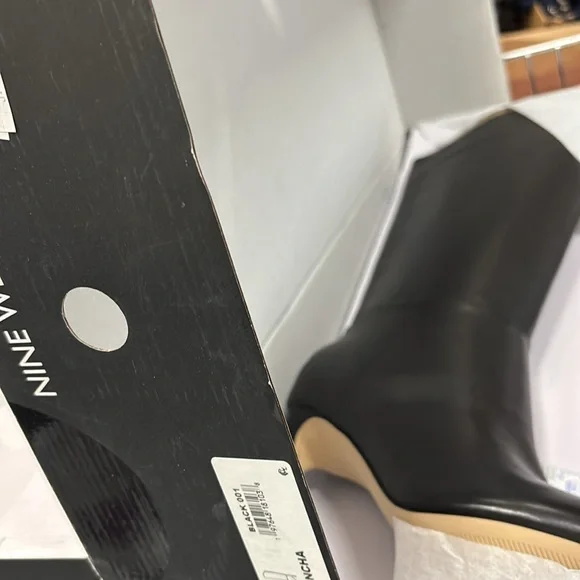 NIB Nine West Sancha black leather heeled boots… - Picture 5 of 6